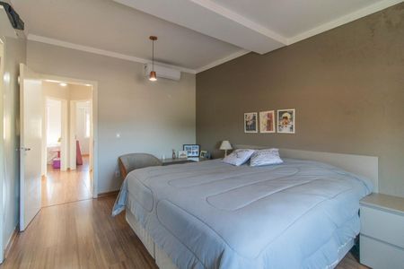 Casa à venda com 180m², 3 quartos e 4 vagas Casa à venda com 180m², 3 quartos e 4 vagasSuíte