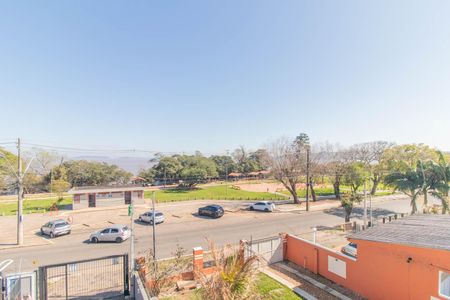 Casa à venda com 180m², 3 quartos e 4 vagas Casa à venda com 180m², 3 quartos e 4 vagasVaranda