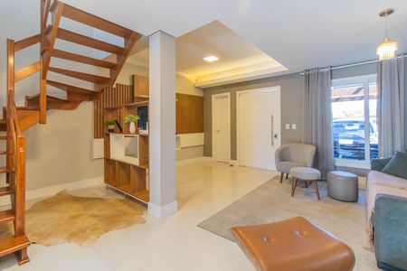 Casa à venda com 180m², 3 quartos e 4 vagas Casa à venda com 180m², 3 quartos e 4 vagasSala