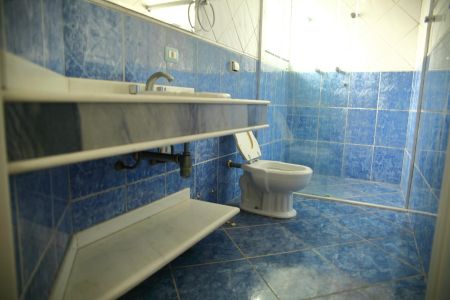 Casa à venda com 322m², 3 quartos e 3 vagasBanheiro da Suíte 3