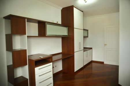 Casa à venda com 322m², 3 quartos e 3 vagasSuíte 3