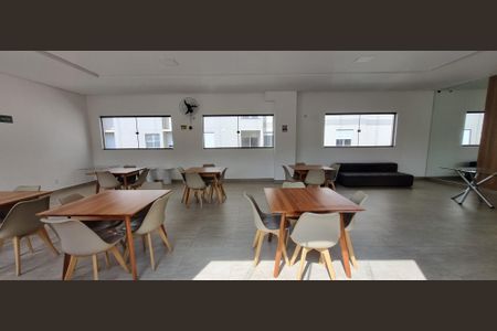 Apartamento para alugar com 54m², 2 quartos e 1 vagaÁrea comum - Salão de festas