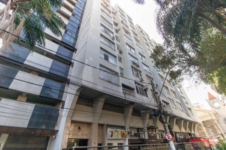 Apartamento à venda com 72m², 2 quartos e 1 vaga Apartamento à venda com 72m², 2 quartos e 1 vagaFachada