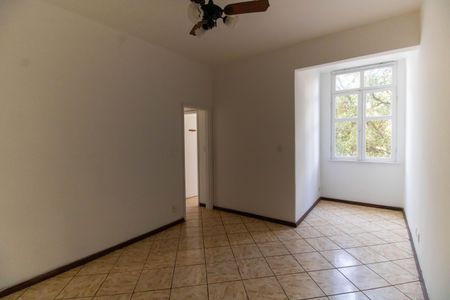 Sala de apartamento à venda com 2 quartos, 72m² em Ingá, Niterói