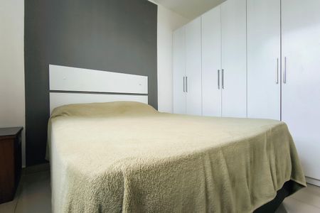 Apartamento à venda com 55m², 2 quartos e 1 vagaQuarto 2 - Armários
