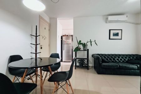 Apartamento à venda com 55m², 2 quartos e 1 vagaSala