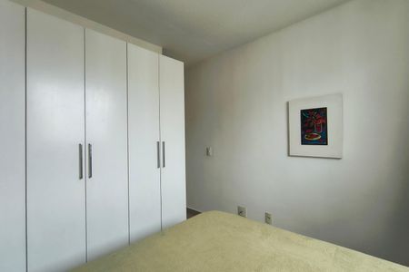 Apartamento à venda com 55m², 2 quartos e 1 vagaQuarto 2 - Armários