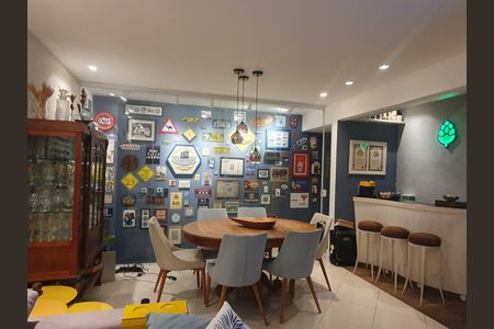 Apartamento à venda com 114m², 3 quartos e 2 vagas Apartamento à venda com 114m², 3 quartos e 2 vagasSala