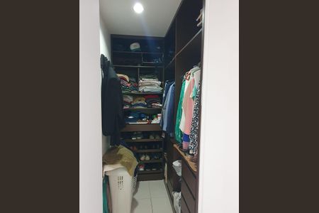 Apartamento à venda com 114m², 3 quartos e 2 vagas Apartamento à venda com 114m², 3 quartos e 2 vagasQuarto