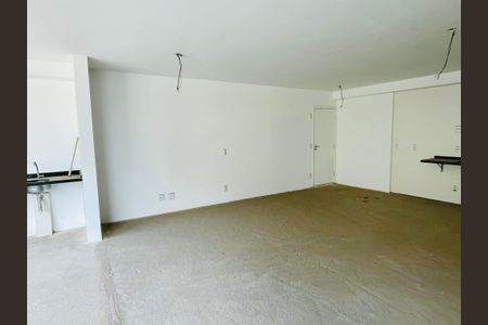 Apartamento à venda com 89m², 2 quartos e 1 vaga Apartamento à venda com 89m², 2 quartos e 1 vagaSala
