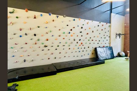 Apartamento à venda com 89m², 2 quartos e 1 vaga Apartamento à venda com 89m², 2 quartos e 1 vagaAcademia