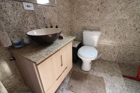 Casa à venda com 293m², 6 quartos e 1 vagaBanheiro Social