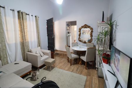 Sala 1 de casa à venda com 6 quartos, 293m² em Padroeira, Osasco