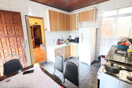 Casa à venda com 293m², 6 quartos e 1 vagaCozinha 3
