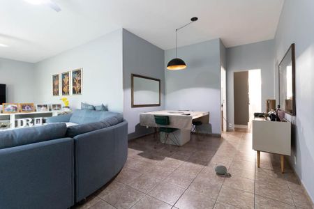 Sala de casa à venda com 3 quartos, 250m² em Bosque da Saúde, São Paulo