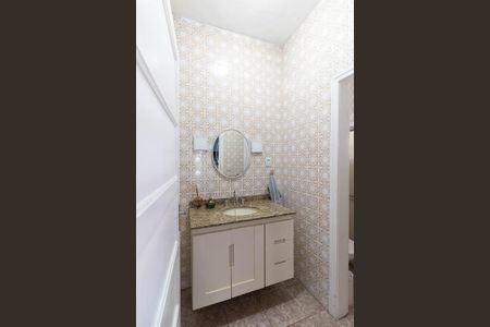 Casa à venda com 250m², 3 quartos e 3 vagasBanheiro 1