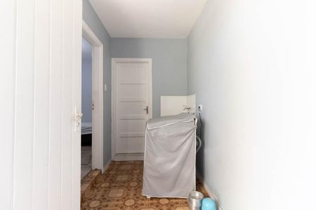 Casa à venda com 250m², 3 quartos e 3 vagasLavanderia 