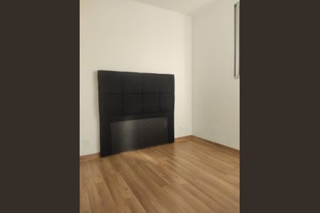 Apartamento à venda com 42m², 2 quartos e 2 vagas Apartamento à venda com 42m², 2 quartos e 2 vagasQuarto