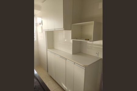 Apartamento à venda com 42m², 2 quartos e 2 vagas Apartamento à venda com 42m², 2 quartos e 2 vagasCozinha