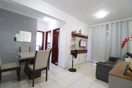 Sala de apartamento para alugar com 2 quartos, 56m² em Laranjeiras, Uberlândia
