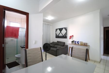 Apartamento para alugar com 56m², 2 quartos e sem vagaSala