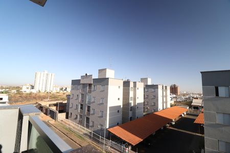 Sacada de apartamento para alugar com 2 quartos, 56m² em Laranjeiras, Uberlândia