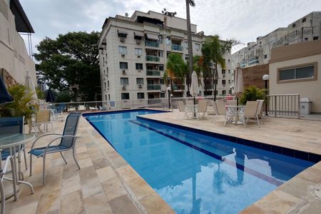 Apartamento para alugar com 182m², 3 quartos e 1 vagaÁrea comum - Piscina