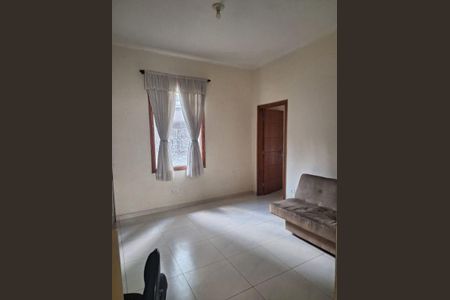 Casa à venda com 3 quartos, 200m² em Parque Imperial, São Paulo