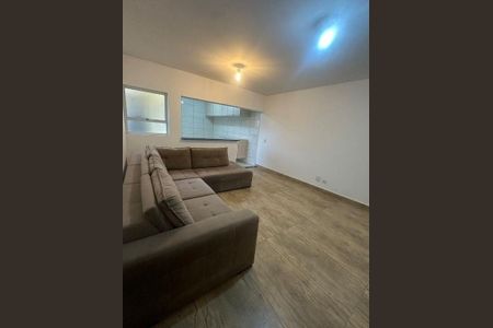 Casa à venda com 4 quartos, 214m² em Mirandópolis, São Paulo