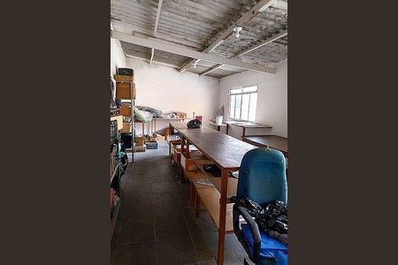 Casa à venda com 4 quartos, 250m² em Vila Monumento, São Paulo