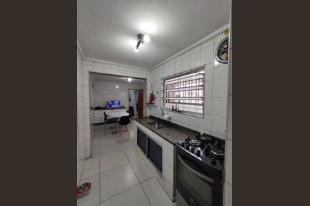 Casa à venda com 173m², 3 quartos e 2 vagas Casa à venda com 173m², 3 quartos e 2 vagasCozinha - Torneira