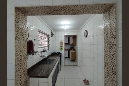 Casa à venda com 173m², 3 quartos e 2 vagas Casa à venda com 173m², 3 quartos e 2 vagasCozinha - Armários