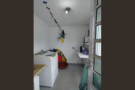 Casa à venda com 173m², 3 quartos e 2 vagasÁrea de Serviço