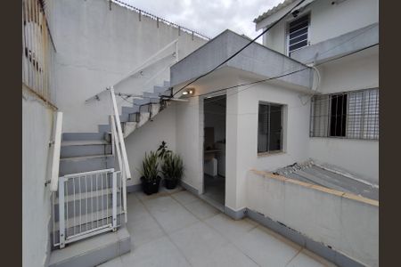 Casa à venda com 173m², 3 quartos e 2 vagas Casa à venda com 173m², 3 quartos e 2 vagasQuintal