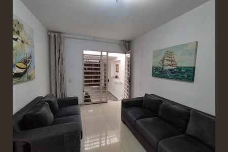 Casa à venda com 173m², 3 quartos e 2 vagas