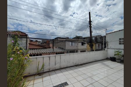Casa à venda com 173m², 3 quartos e 2 vagas Casa à venda com 173m², 3 quartos e 2 vagasVaranda