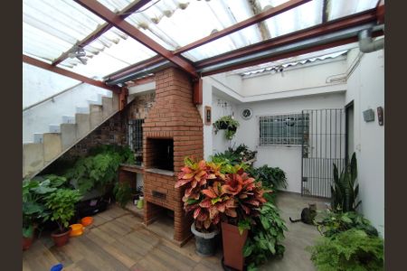 Casa à venda com 173m², 3 quartos e 2 vagas Casa à venda com 173m², 3 quartos e 2 vagasQuintal