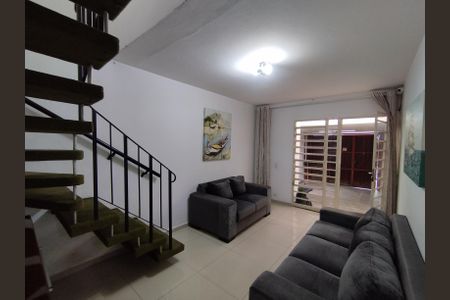 Casa à venda com 173m², 3 quartos e 2 vagas