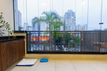 Apartamento à venda com 67m², 2 quartos e 1 vaga Apartamento à venda com 67m², 2 quartos e 1 vagaVaranda