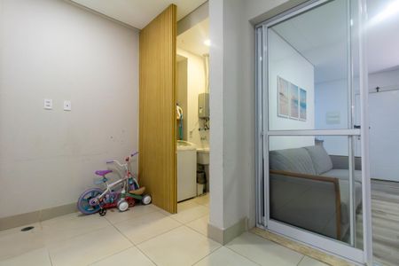 Apartamento à venda com 67m², 2 quartos e 1 vaga Apartamento à venda com 67m², 2 quartos e 1 vagaÁrea de Serviço