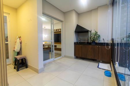 Apartamento à venda com 67m², 2 quartos e 1 vaga Apartamento à venda com 67m², 2 quartos e 1 vagaVaranda