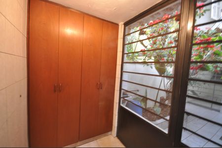 Casa à venda com 100m², 4 quartos e 2 vagasQuarto de Serviço