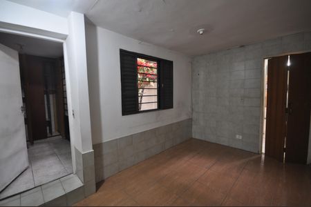 Casa à venda com 100m², 4 quartos e 2 vagasQuarto 4