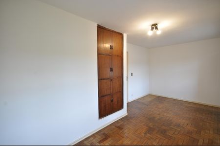 Casa à venda com 100m², 4 quartos e 2 vagasQuarto 1