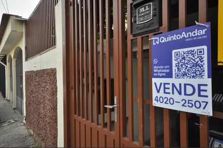 Casa à venda com 100m², 4 quartos e 2 vagasPlaca