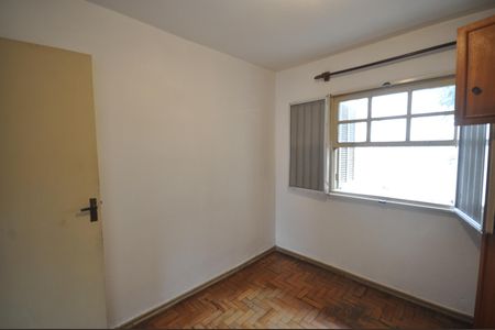 Casa à venda com 100m², 4 quartos e 2 vagasQuarto 2