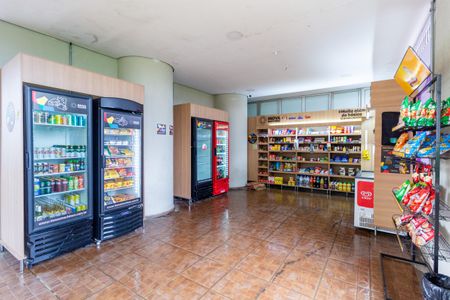 Apartamento para alugar com 69m², 3 quartos e 1 vagaMini Mercado