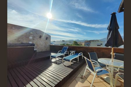 Apartamento à venda com 360m², 3 quartos e 1 vagaCobertura (Externa)