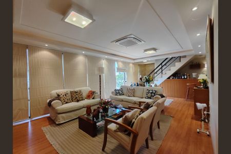 Apartamento à venda com 360m², 3 quartos e 1 vagaSala