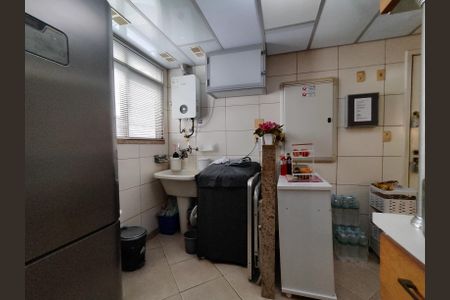 Apartamento à venda com 360m², 3 quartos e 1 vagaÁrea de Serviço